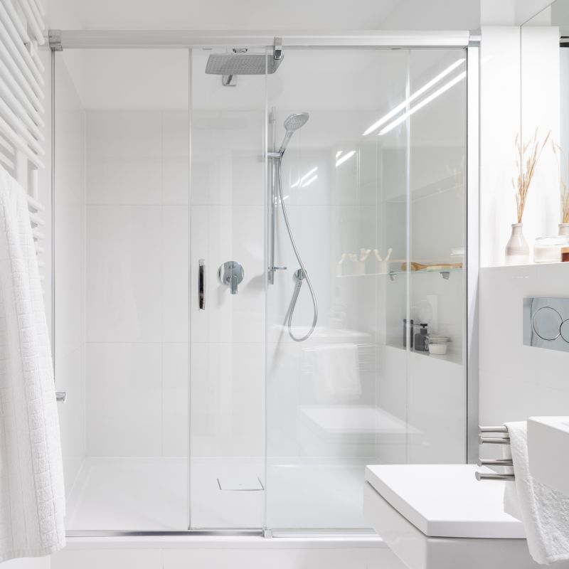 Minimalist Shower with Matte Finish Fixtures